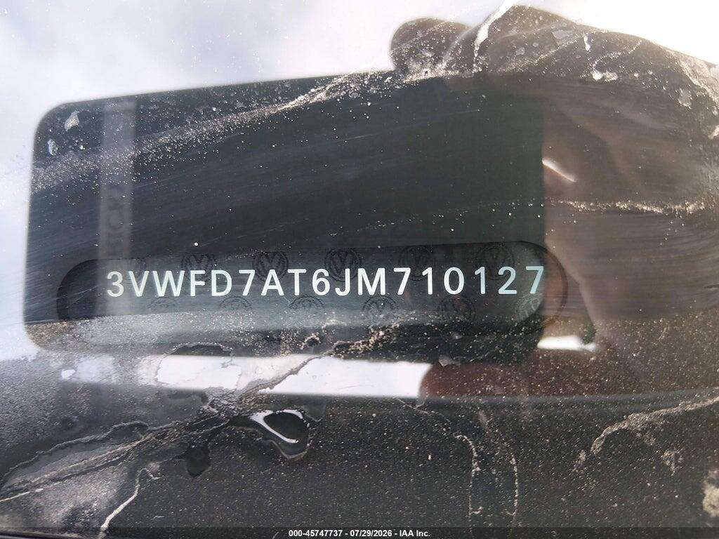 3VWFD7AT6JM710127 2018 VOLKSWAGEN BEETLE photo no. 9