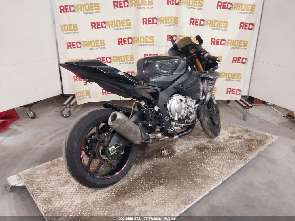 JYARN39Y7FA000076 2015 YAMAHA YZFR1 photo no. 4