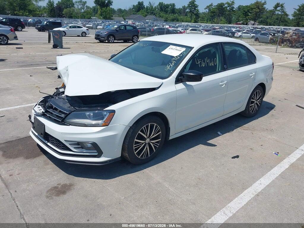 3VWDB7AJ9JM210815 2018 VOLKSWAGEN JETTA photo no. 2