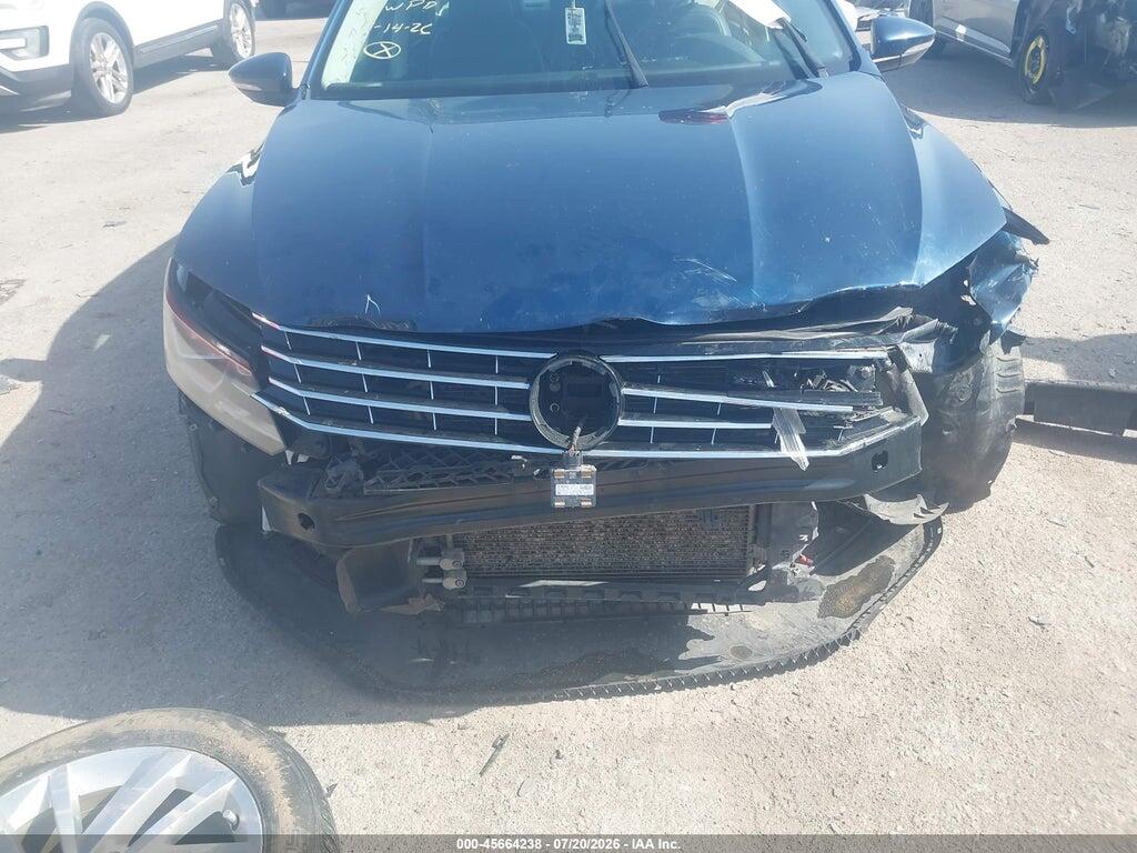 1VWBA7A36JC013548 2018 VOLKSWAGEN PASSAT photo no. 2