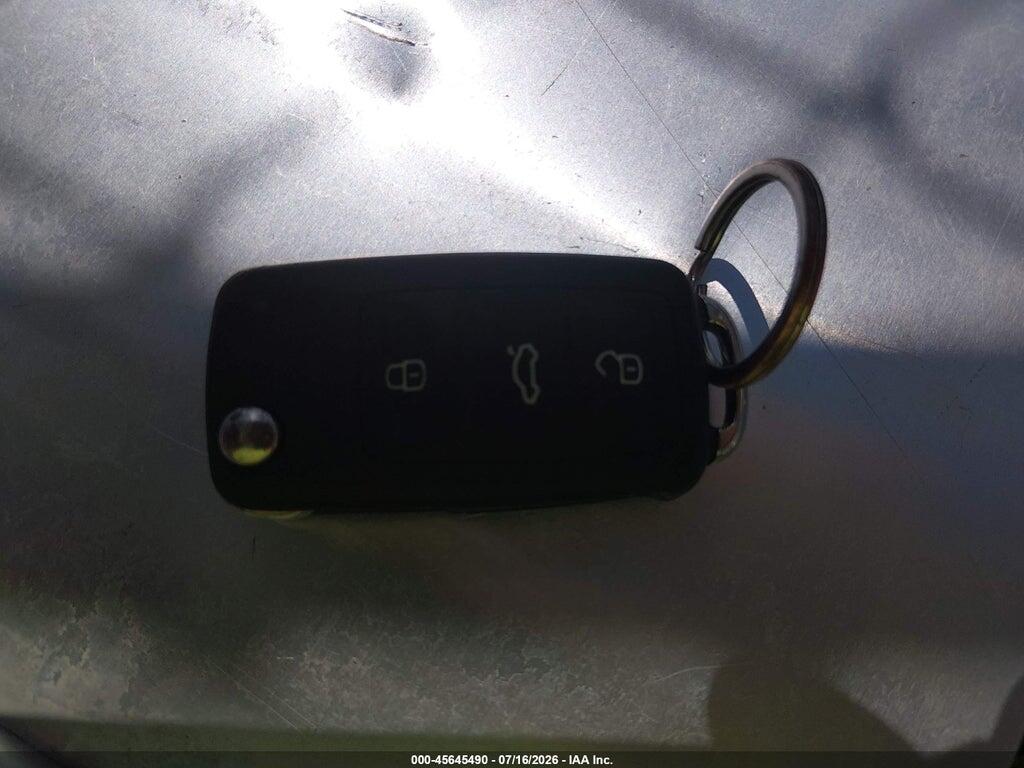1VWBA7A38JC025636 2018 VOLKSWAGEN PASSAT photo no. 11