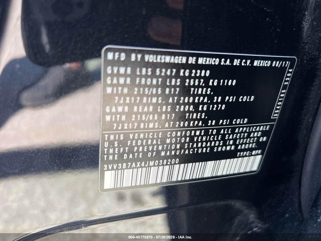 3VV3B7AX4JM038200 2018 VOLKSWAGEN TIGUAN photo no. 9