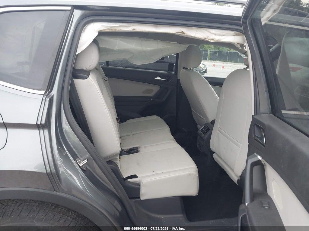 3VV3B7AX6JM185733 2018 VOLKSWAGEN TIGUAN photo no. 8