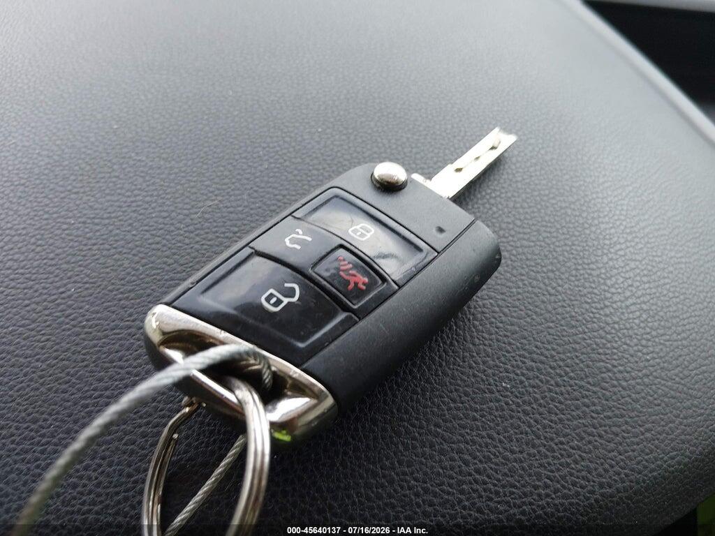3VV2B7AX2JM003442 2018 VOLKSWAGEN TIGUAN photo no. 11