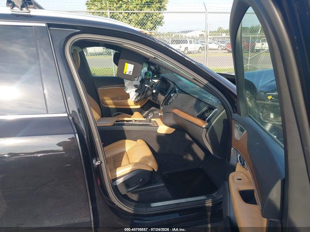 YV4A22PL2J1194209 2018 VOLVO XC90 photo no. 5
