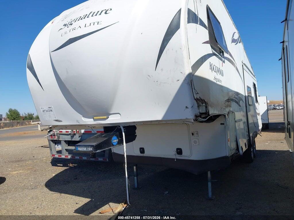 4X4FRLD23E1857406 2014 FOREST RIVER ROCKWOOD 8280WS photo no. 2
