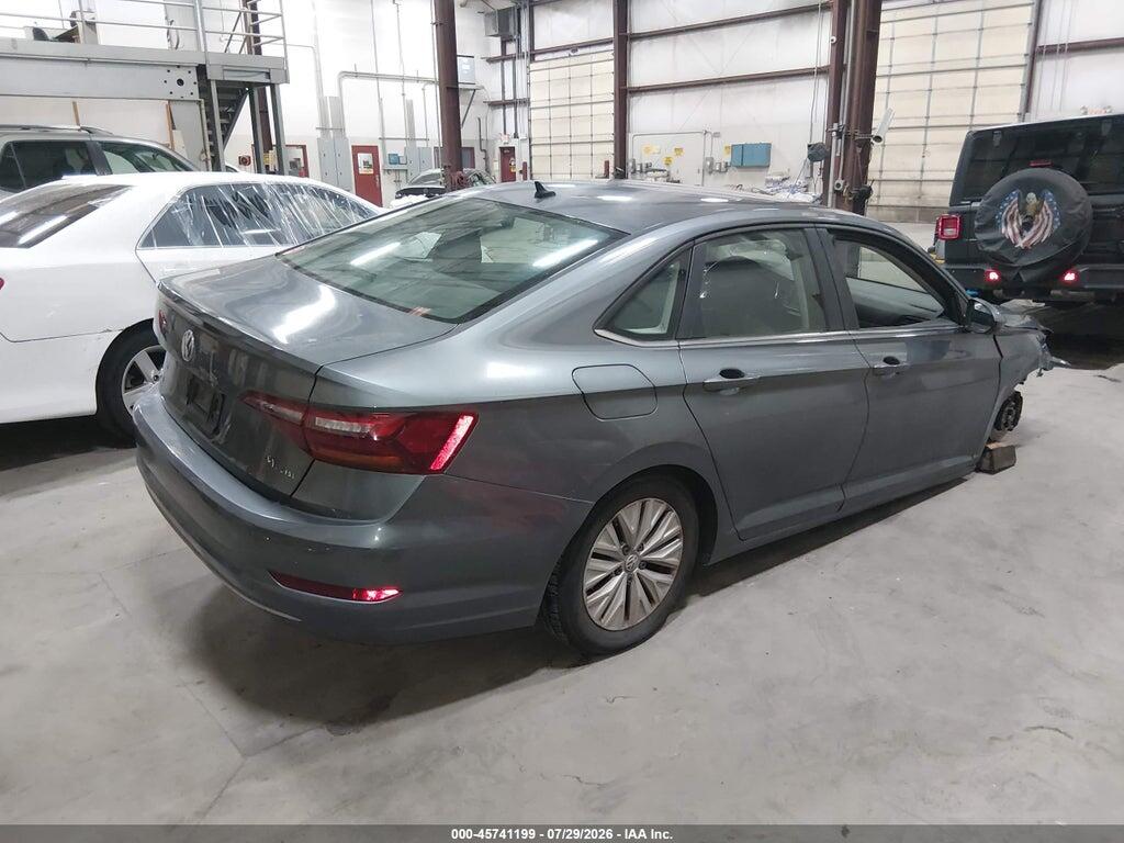 3VWC57BUXKM180138 2019 VOLKSWAGEN JETTA photo no. 4