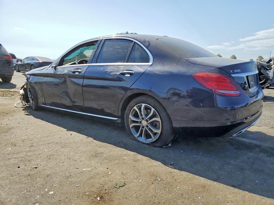 2017 MERCEDES-BENZ C 300 — Фото 2 из 12