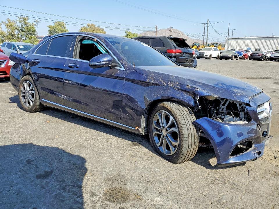 2017 MERCEDES-BENZ C 300 — Фото 4 из 12