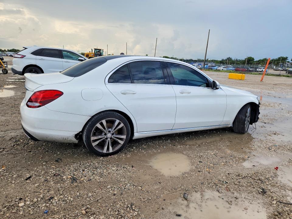 2017 MERCEDES-BENZ C 300 — Фото 3 из 12