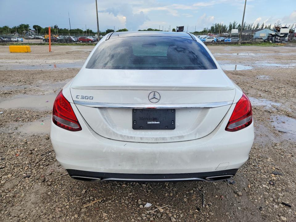 2017 MERCEDES-BENZ C 300 — Фото 6 из 12