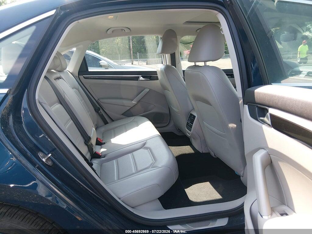 1VWMA7A37KC012001 2019 VOLKSWAGEN PASSAT photo no. 8