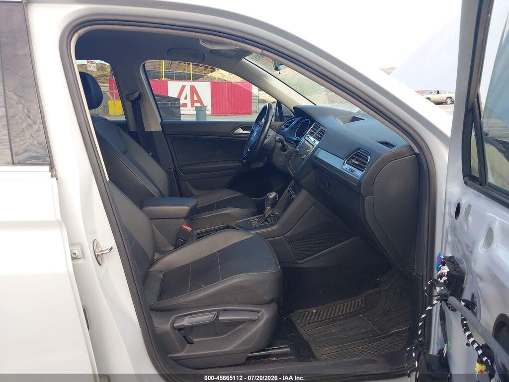 3VV3B7AX4KM025240 2019 VOLKSWAGEN TIGUAN photo no. 5