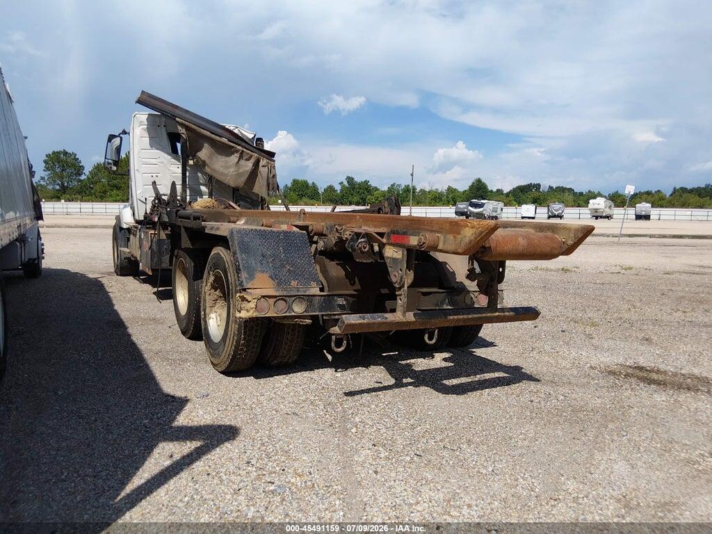 4V5KC9EH2KN903159 2019 VOLVO VHD photo no. 3