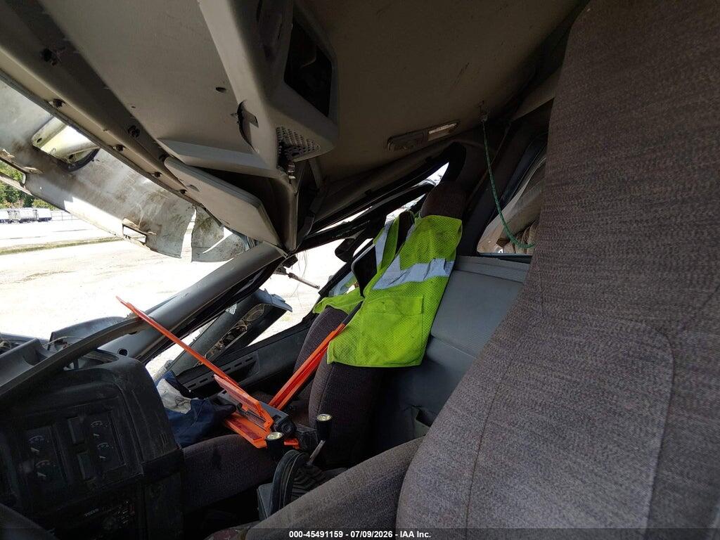 4V5KC9EH2KN903159 2019 VOLVO VHD photo no. 7