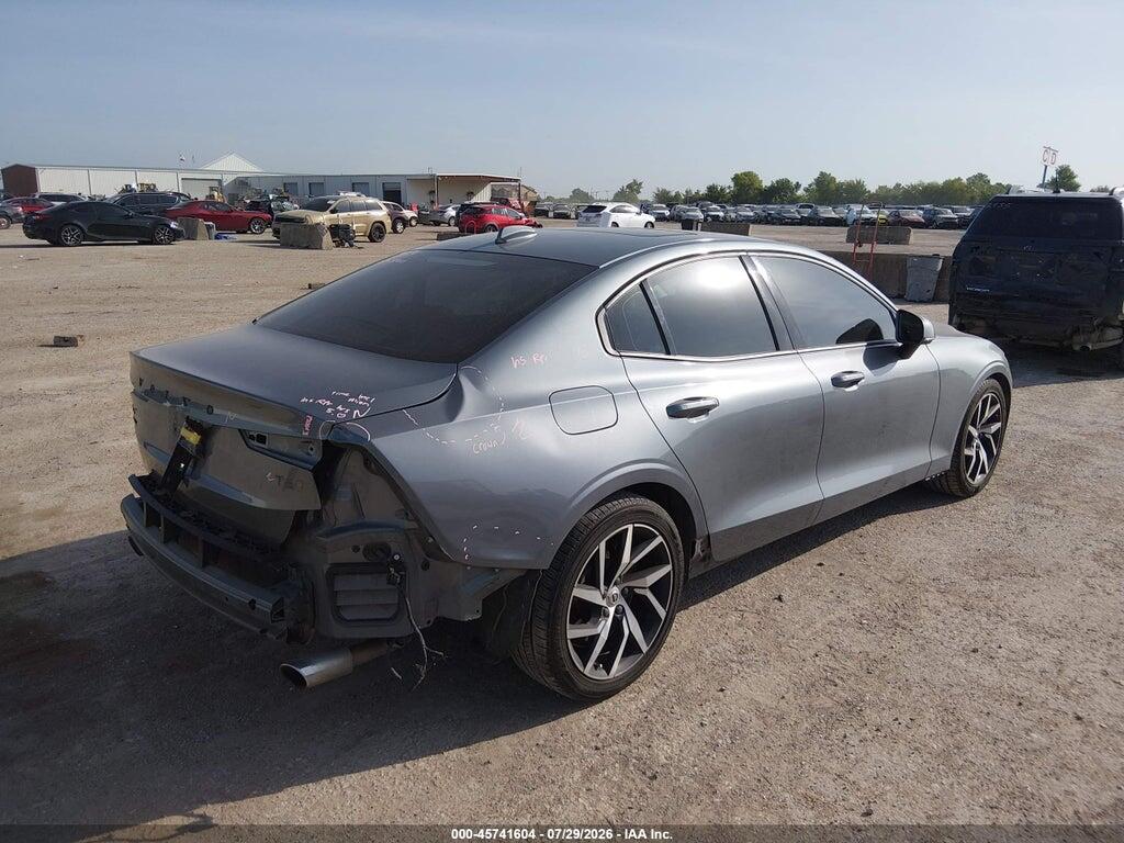 7JRA22TK3KG014767 2019 VOLVO S60 photo no. 4