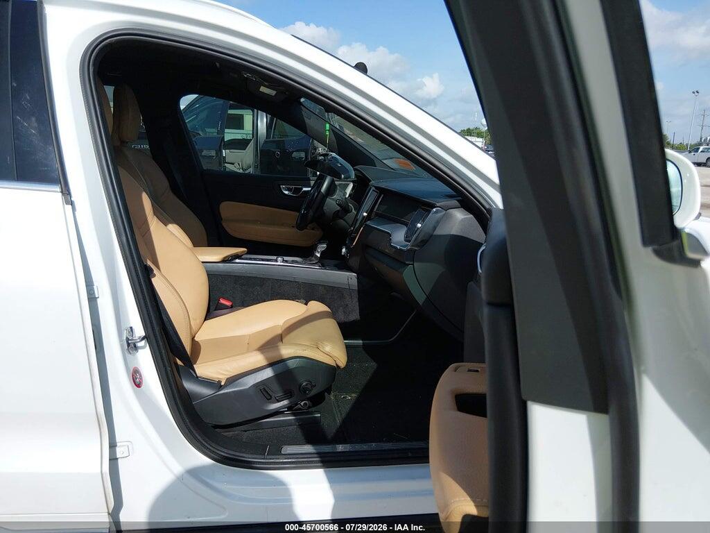 LYV102DLXKB200345 2019 VOLVO XC60 photo no. 5
