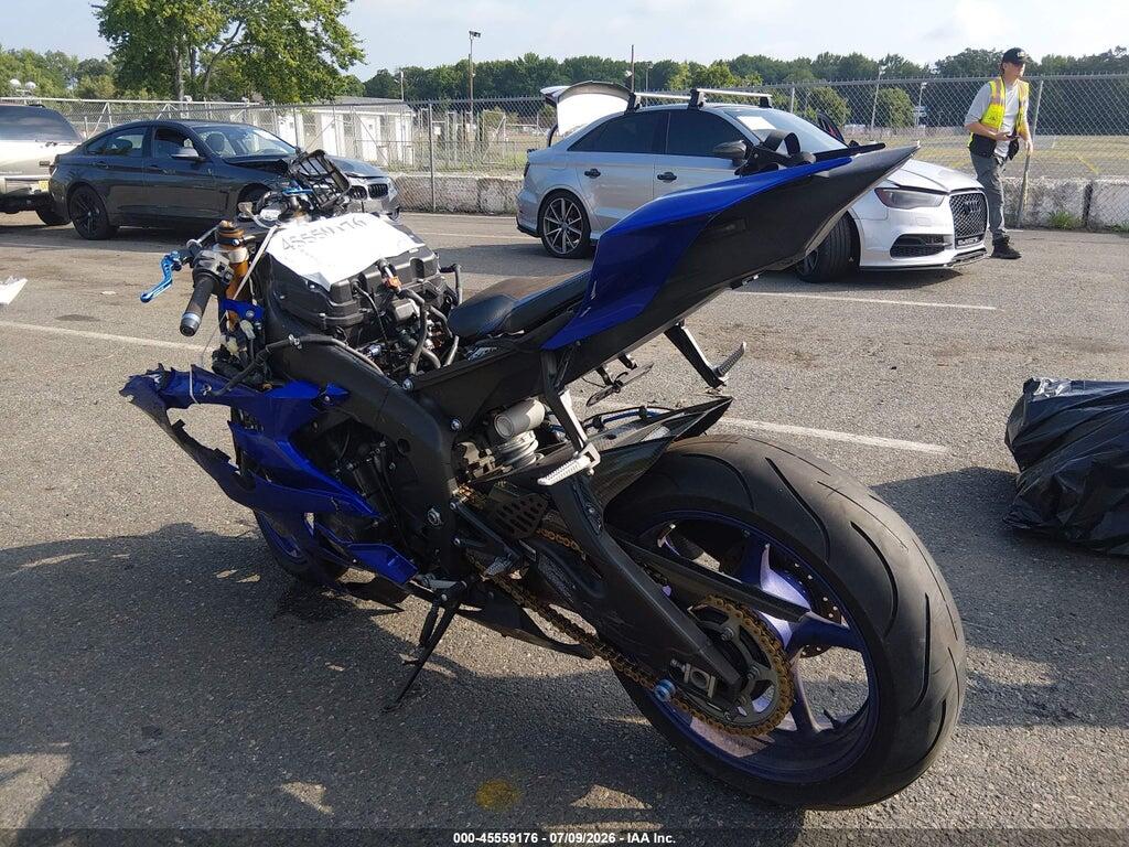 JYARJ28E4JA002759 2018 YAMAHA YZFR6 photo no. 3