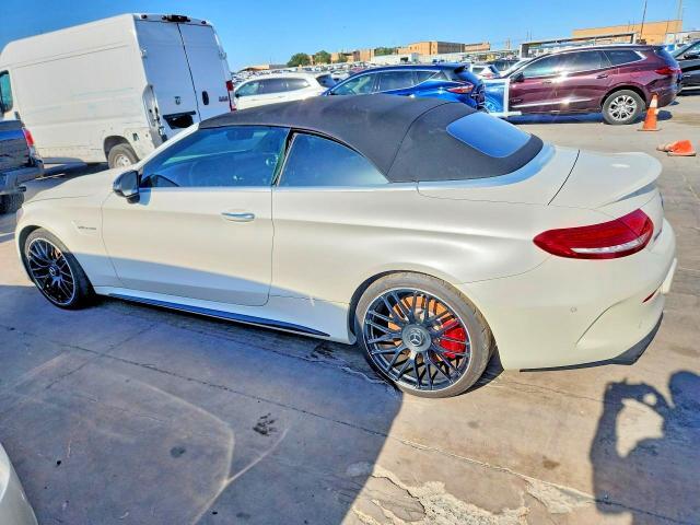2017 MERCEDES-BENZ C 63 AMG-S — Фото 2 из 12