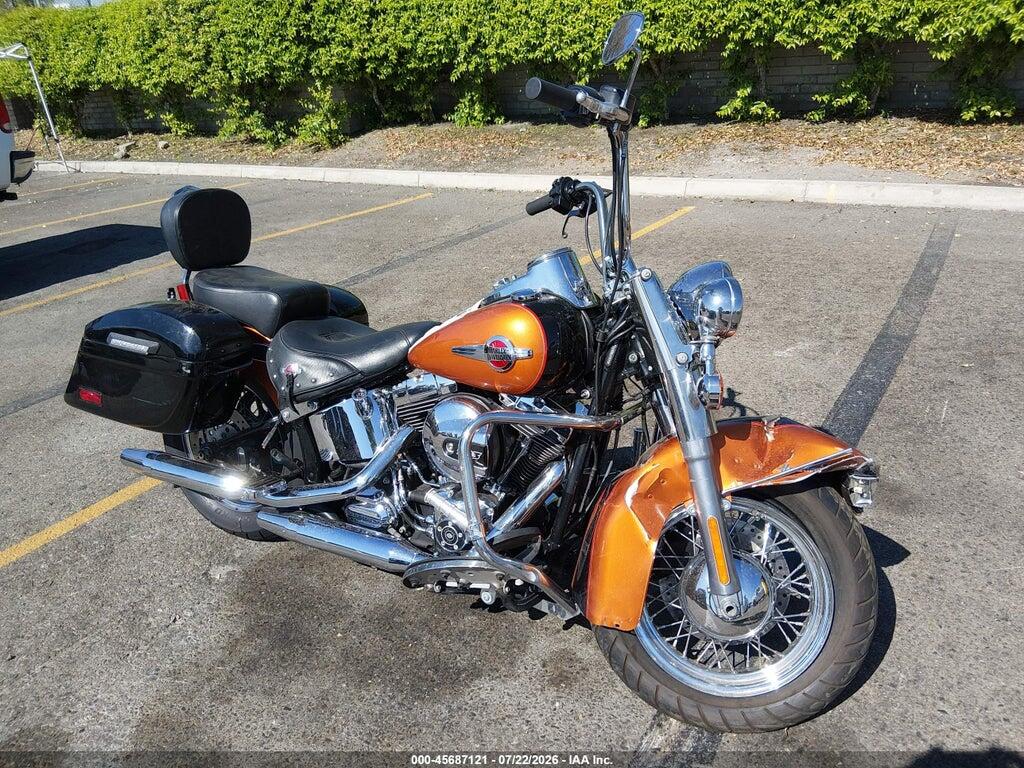 2016 HARLEY-DAVIDSON FLSTC 1HD1BWV31GB014393