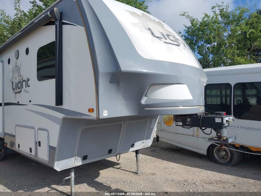 58TFX3327H2026689 2017 HIGHLAND RIDGE OPEN RANGE photo no. 10