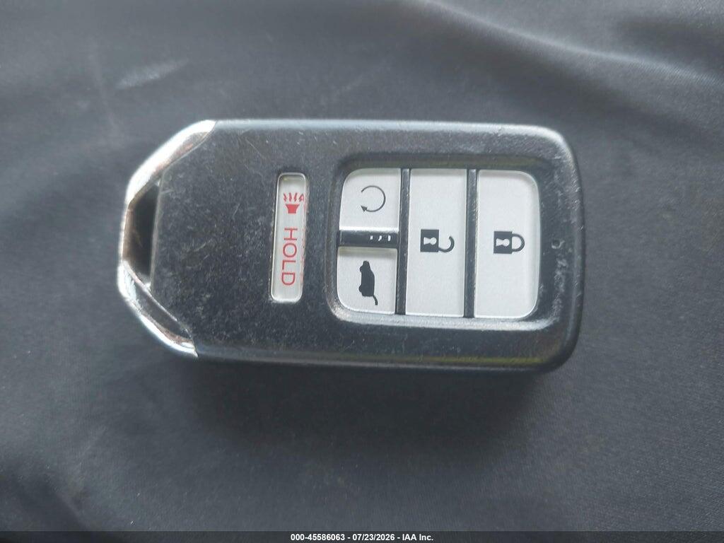 7FARW1H80HE002922 2017 HONDA CR-V photo no. 11