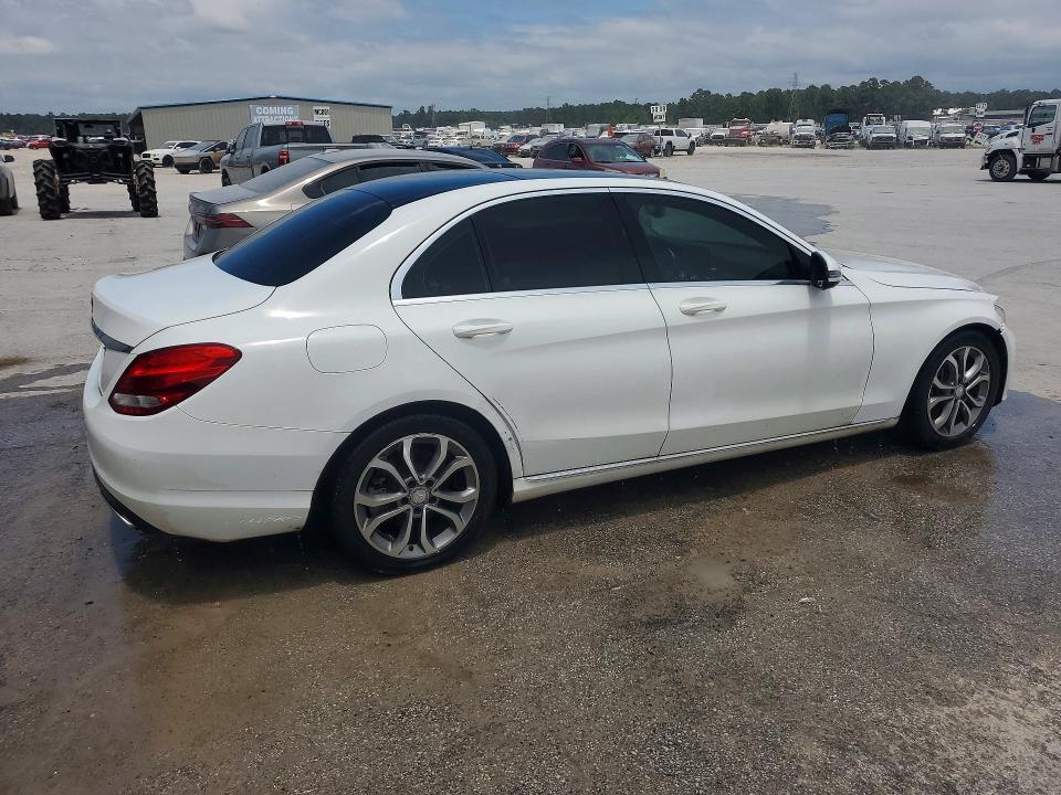 2017 MERCEDES-BENZ C 300 — Фото 3 из 12