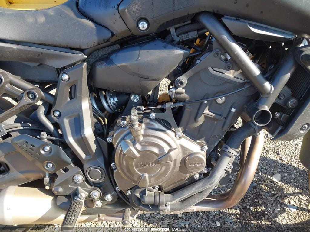 JYARM27E2KA002897 2019 YAMAHA MT07 photo no. 8