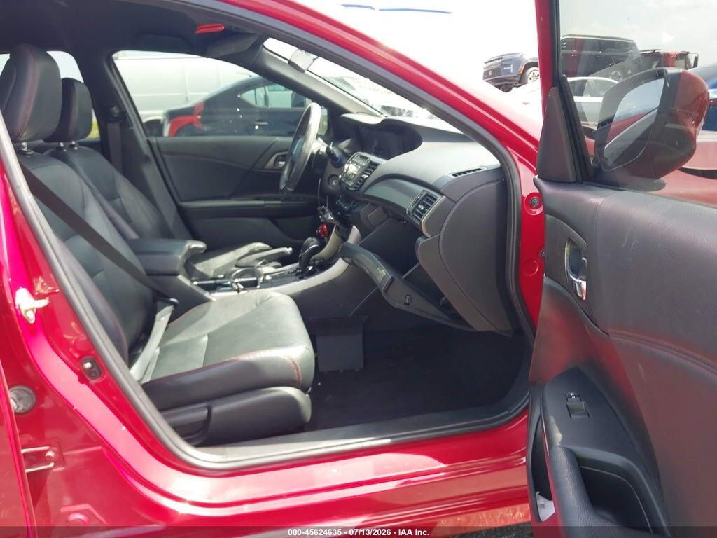 1HGCR2F17HA070763 2017 HONDA ACCORD photo no. 5