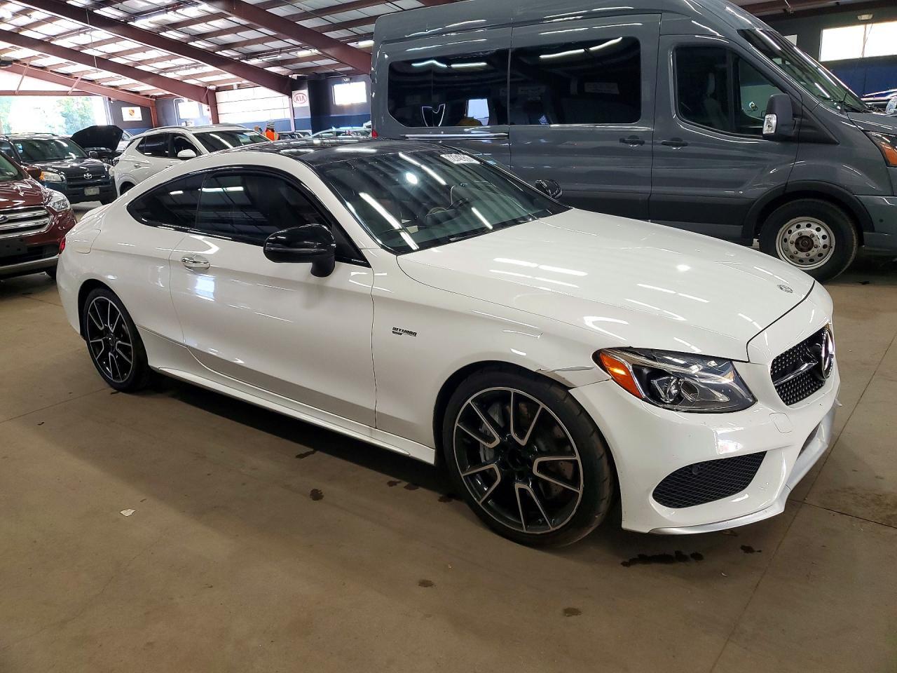 2017 MERCEDES-BENZ C 43 4MATIC AMG — Фото 4 из 12