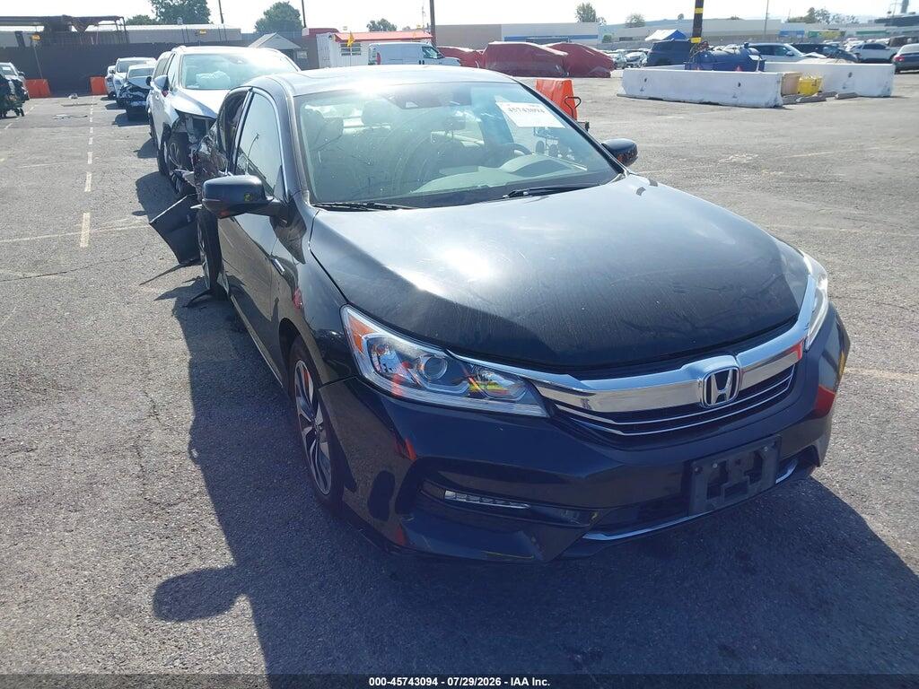 JHMCR6F57HC028783 2017 HONDA ACCORD HYBRID photo no. 1