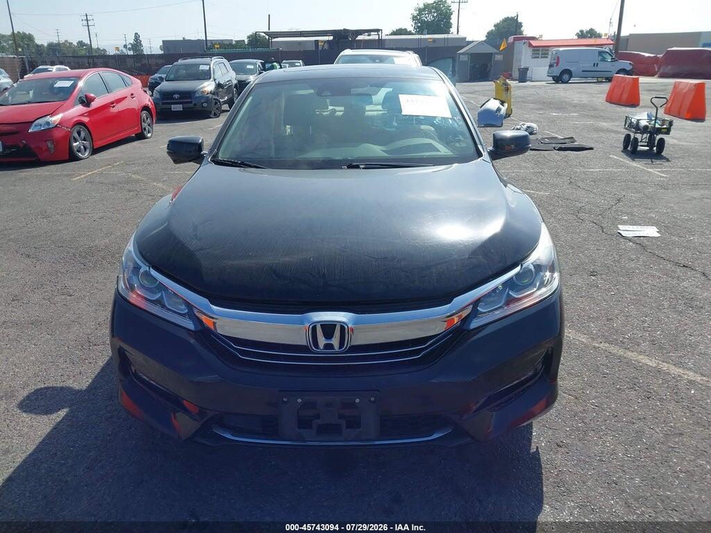 JHMCR6F57HC028783 2017 HONDA ACCORD HYBRID photo no. 12