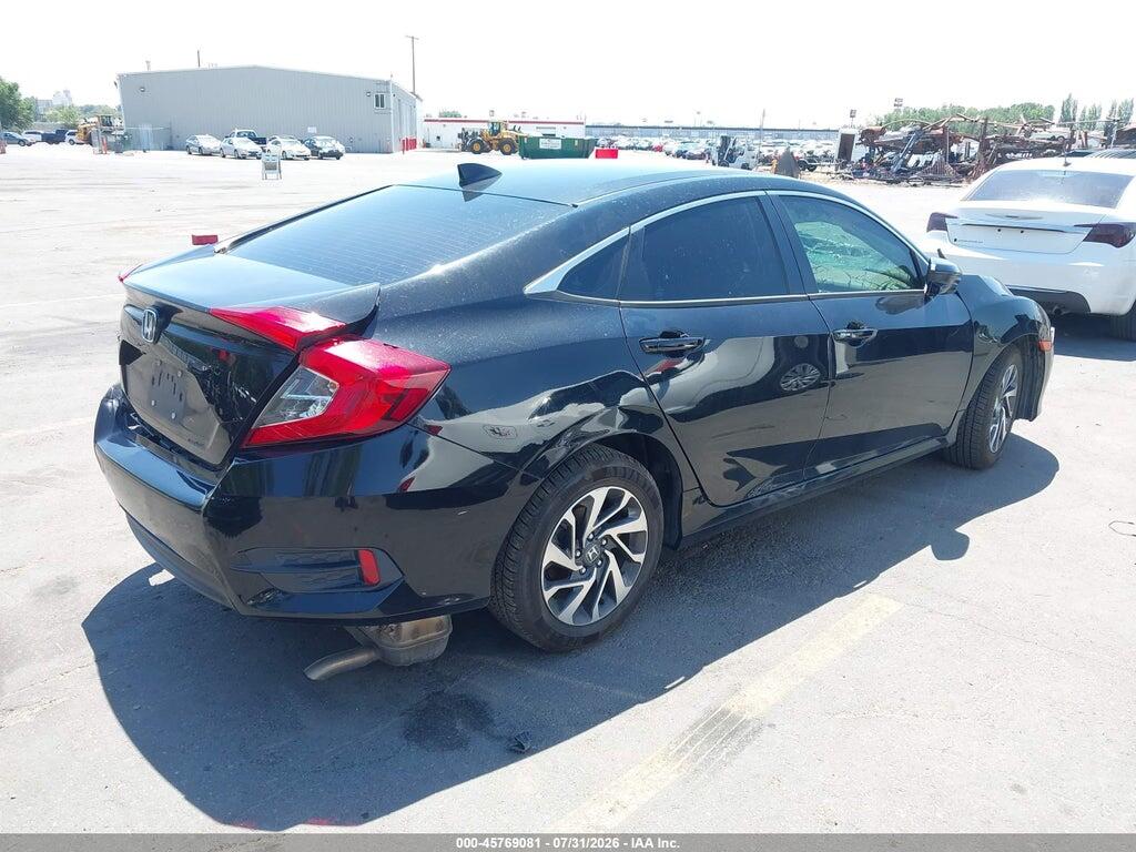19XFC2F77HE058465 2017 HONDA CIVIC photo no. 4