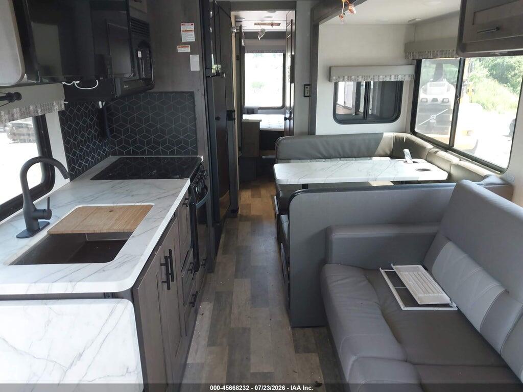 1F65F5DNXM0A20109 2021 FORD F53 photo no. 8