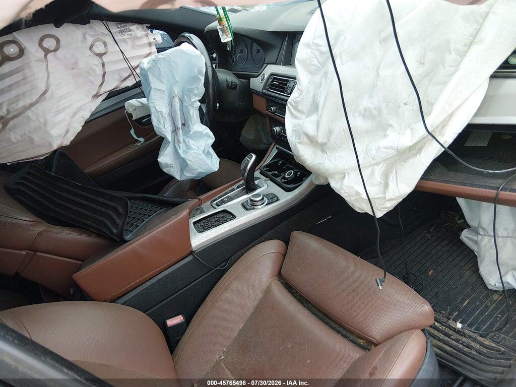 WBAFU9C54BC785342 2011 BMW 550I photo no. 5