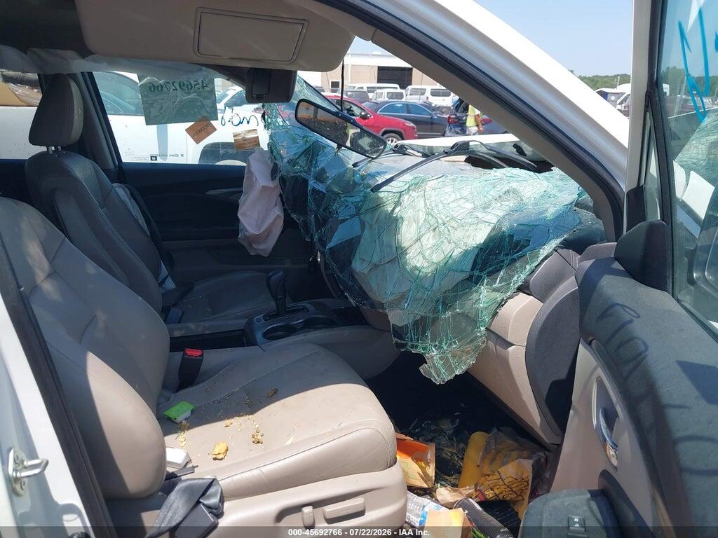 5FNYF5H52HB020276 2017 HONDA PILOT photo no. 5