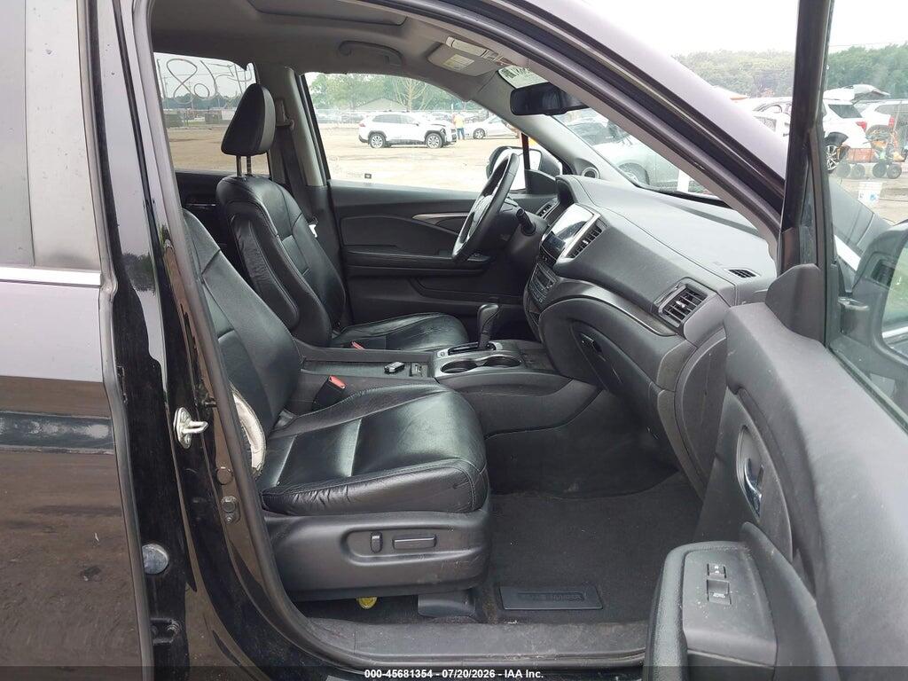 5FNYF6H50HB051368 2017 HONDA PILOT photo no. 5