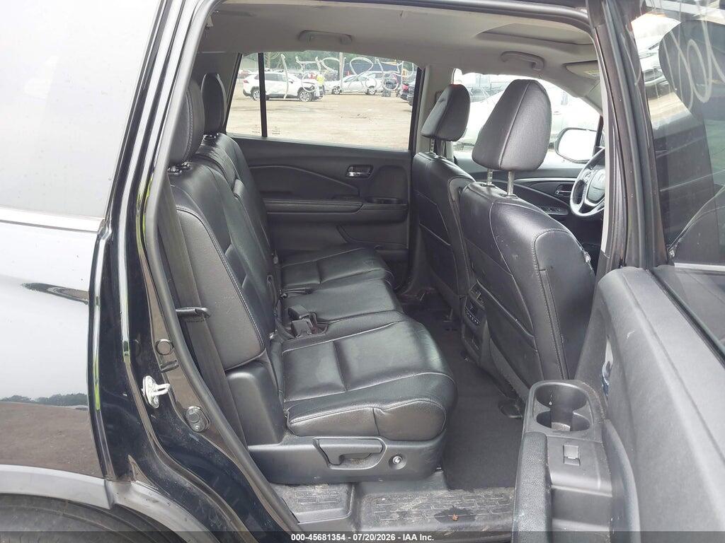 5FNYF6H50HB051368 2017 HONDA PILOT photo no. 8