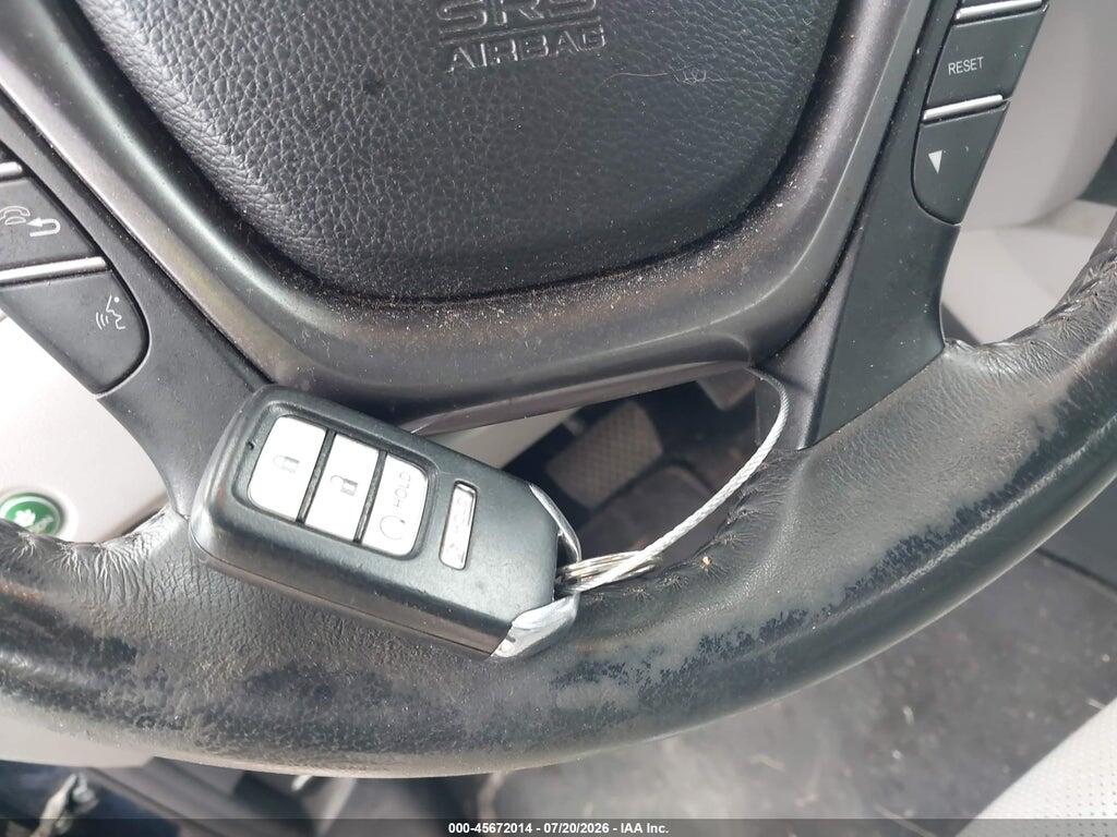5FPYK3F52HB001981 2017 HONDA RIDGELINE photo no. 11
