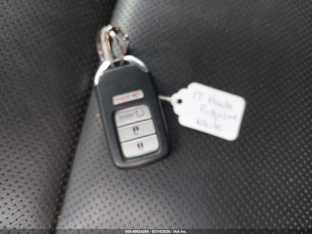5FPYK3F53HB024752 2017 HONDA RIDGELINE photo no. 11