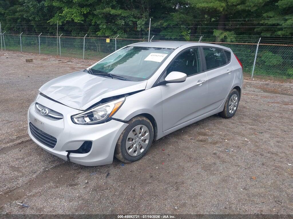 KMHCT5AE2HU335594 2017 HYUNDAI ACCENT photo no. 2