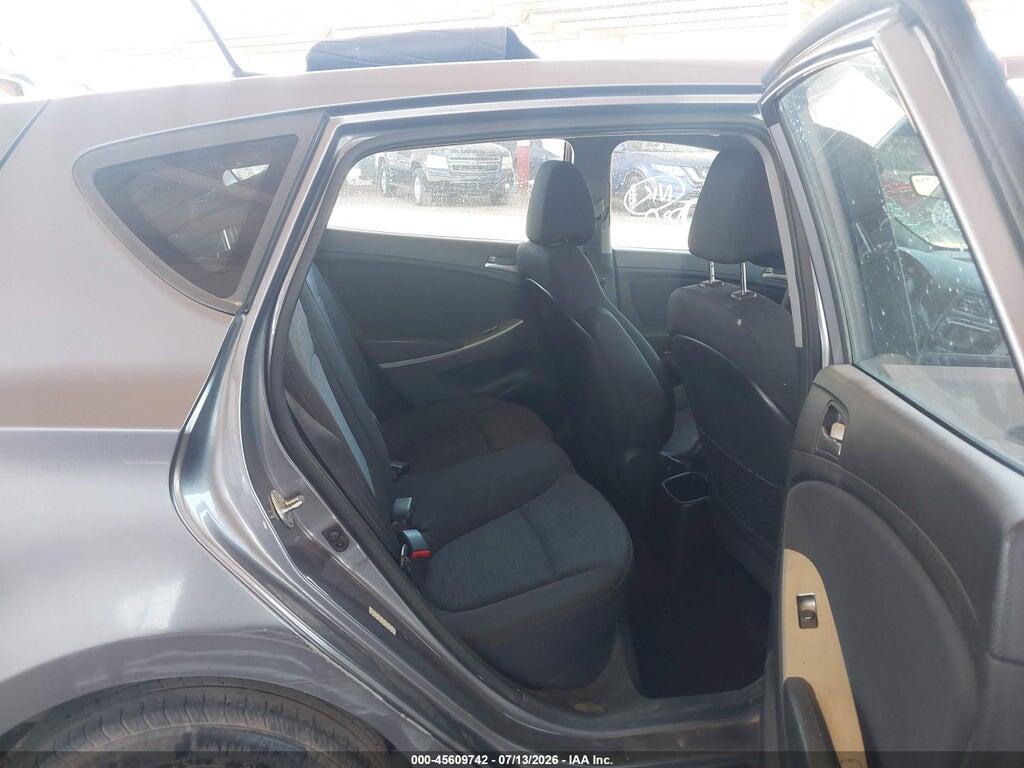 KMHCT5AE9HU326164 2017 HYUNDAI ACCENT photo no. 8