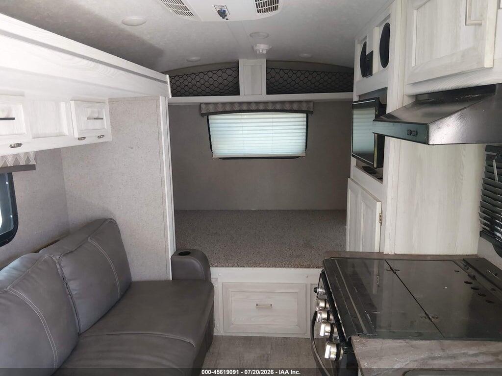 5ZT2FSHC4M3013337 2021 FOREST RIVER FLAGSTAFF E-PRO TRAVEL TRAILER photo no. 5