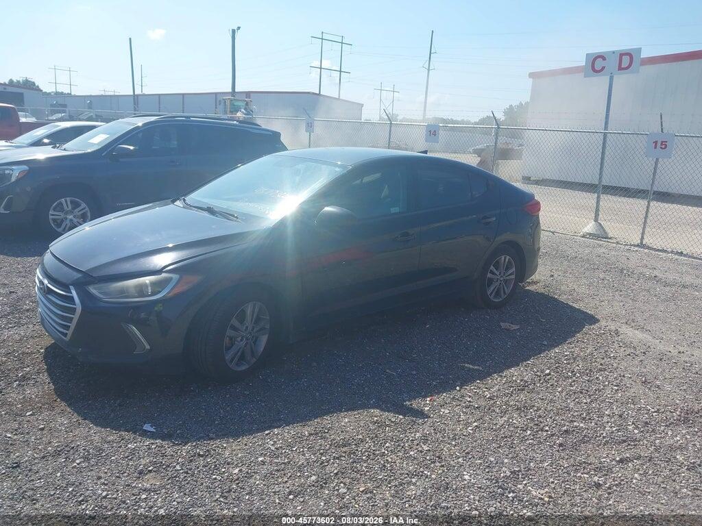 5NPD84LF8HH031111 2017 HYUNDAI ELANTRA photo no. 2