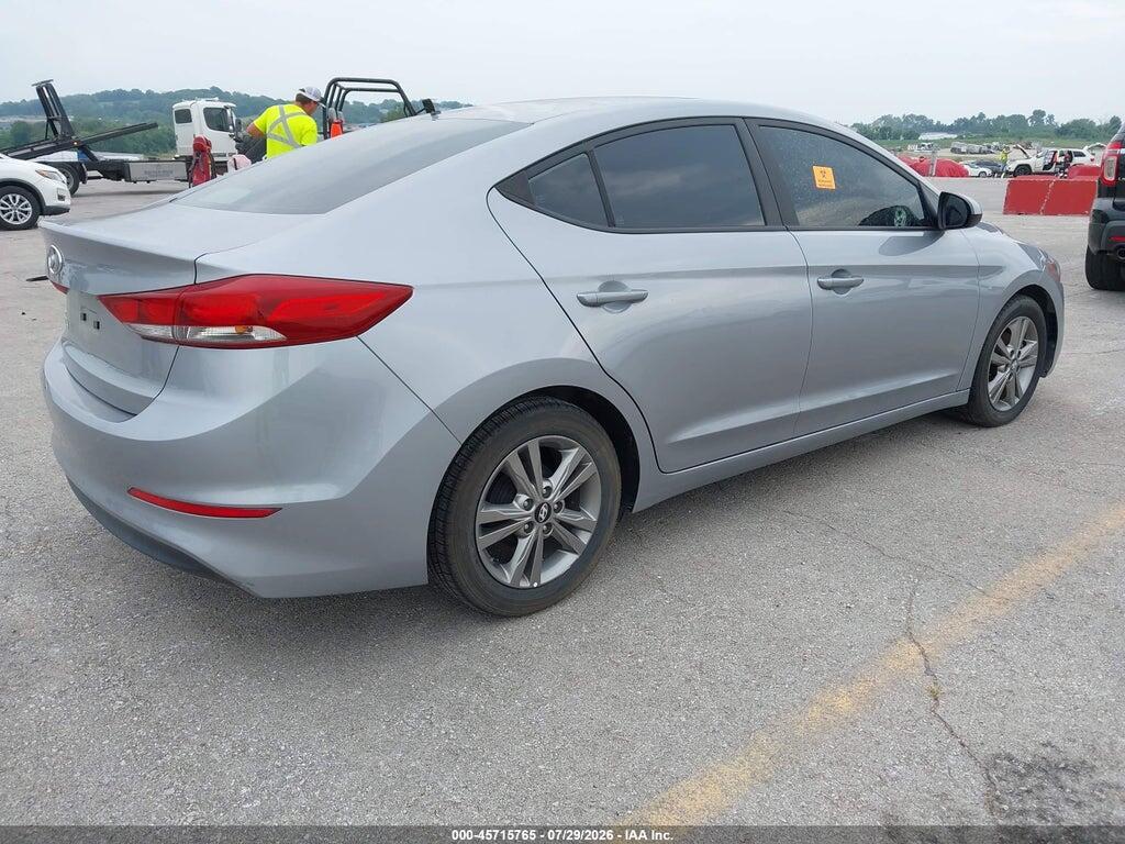 5NPD84LF9HH190073 2017 HYUNDAI ELANTRA photo no. 4