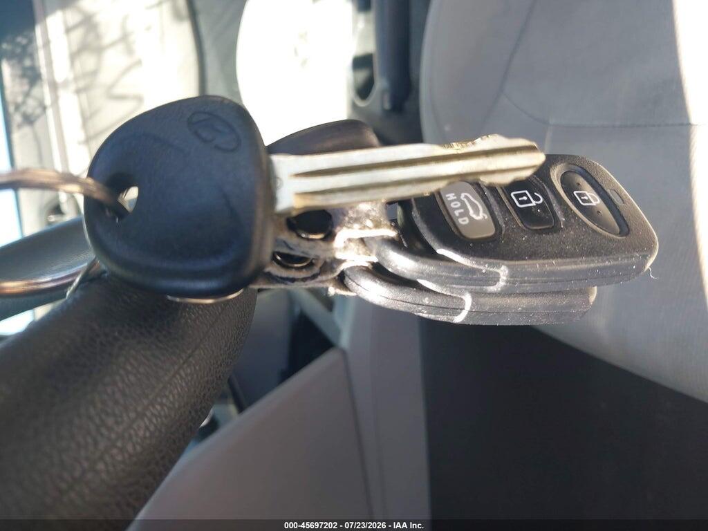 5NPD74LF2HH155250 2017 HYUNDAI ELANTRA photo no. 11