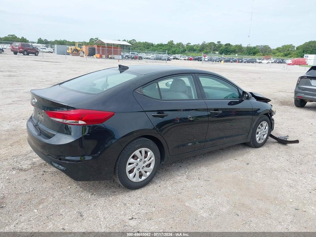 5NPD74LF7HH135611 2017 HYUNDAI ELANTRA photo no. 4