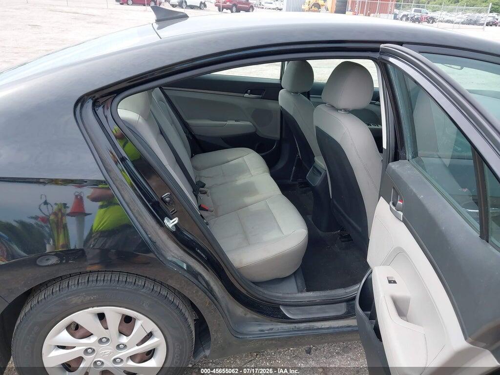 5NPD74LF7HH135611 2017 HYUNDAI ELANTRA photo no. 8