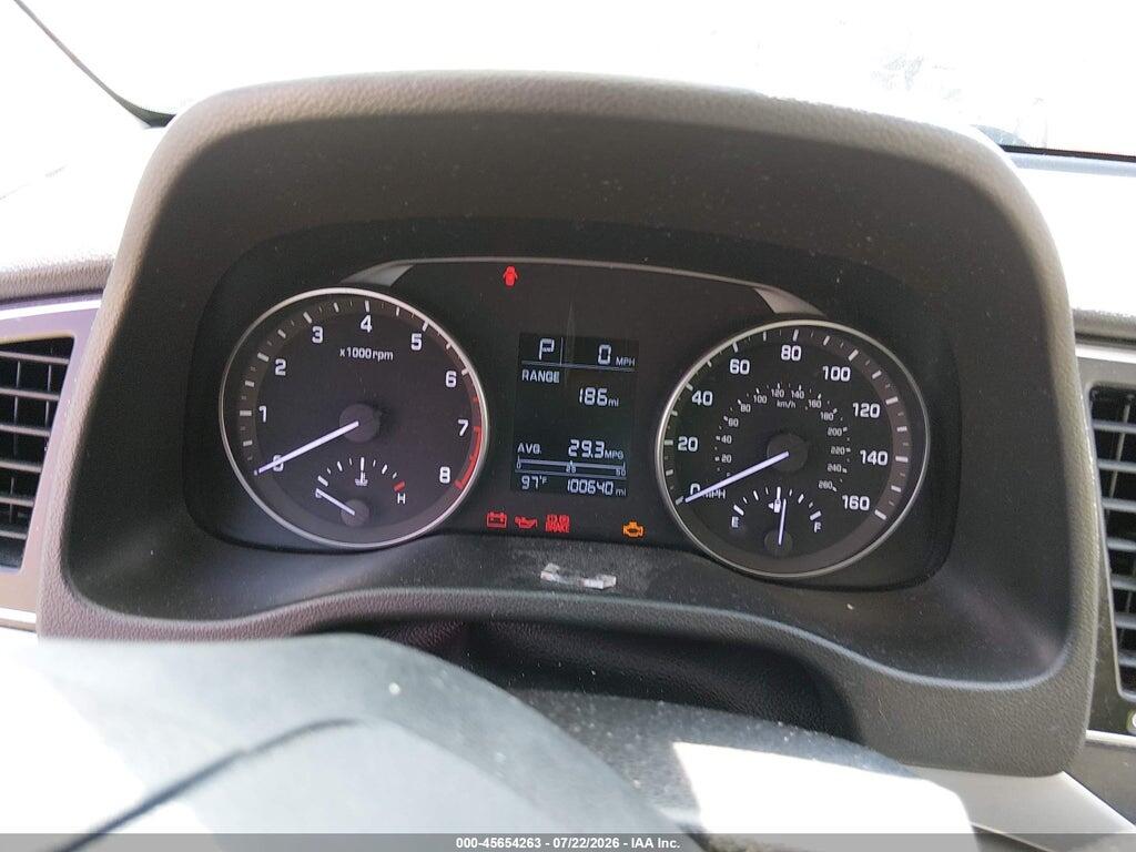 5NPD74LF9HH085035 2017 HYUNDAI ELANTRA photo no. 7