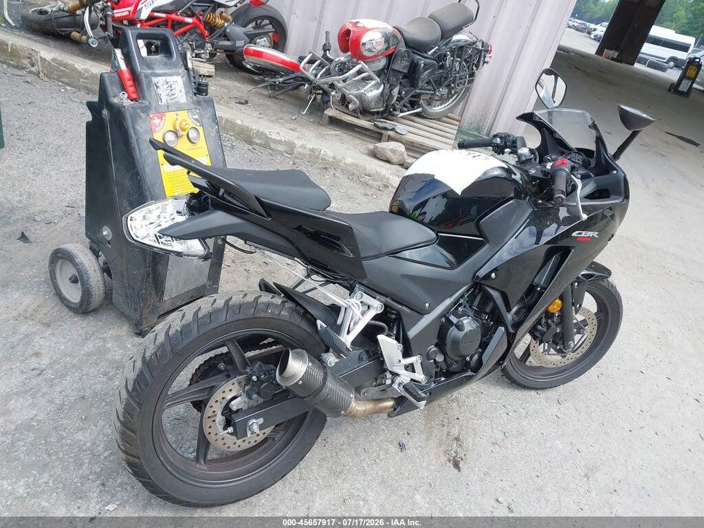 MLHNC5106G5200643 2016 HONDA CBR300 photo no. 4